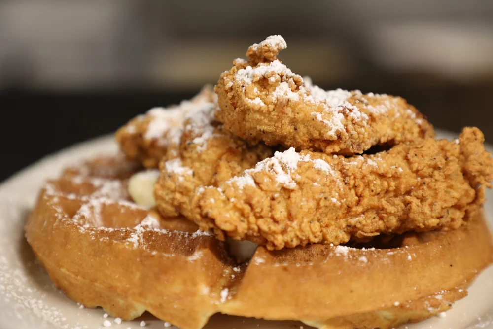 CHICKEN & WAFFLES